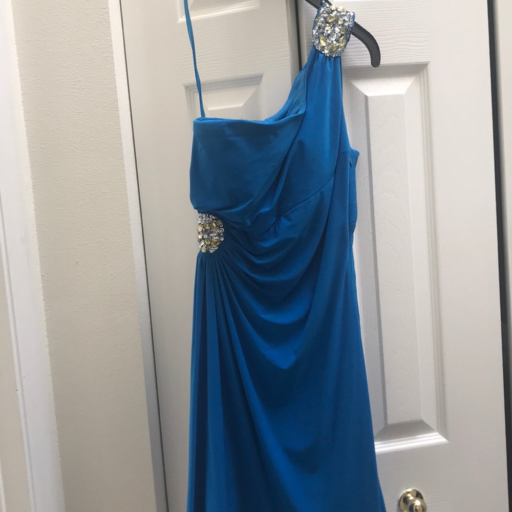 Semi formal gown